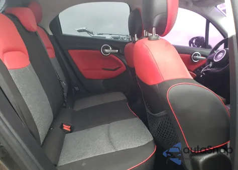 2016 Fiat 500X Easy из США, поврежденный, VIN ZFBCFYBT2GP472285